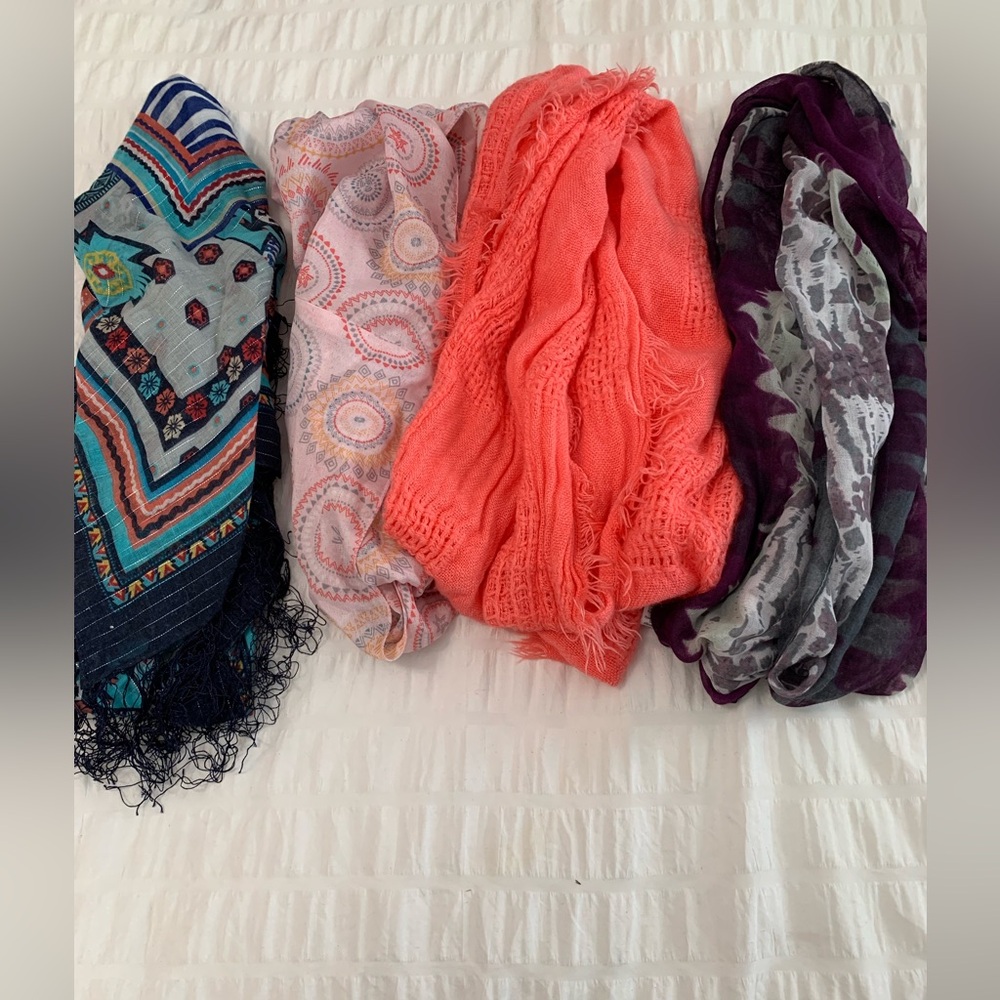 Lot of 4 Light Weight Scarves